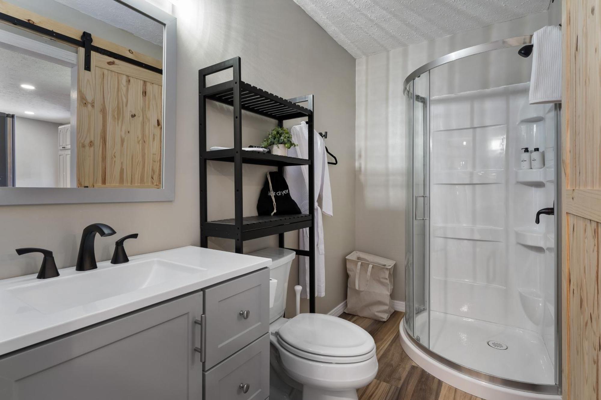 Spacious Cabin Near Hocking Hills And Caves With Hot Tub And Firepit Laurelville Exterior photo