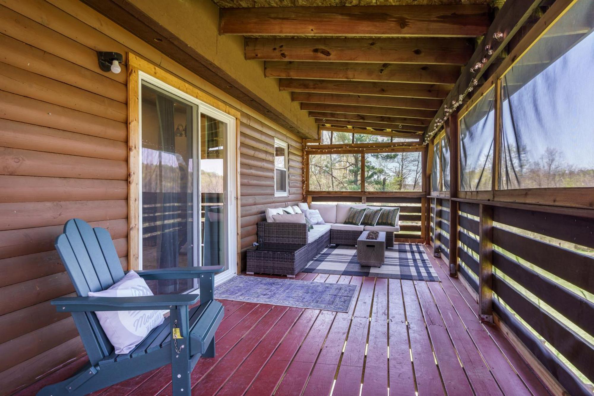 Spacious Cabin Near Hocking Hills And Caves With Hot Tub And Firepit Laurelville Exterior photo