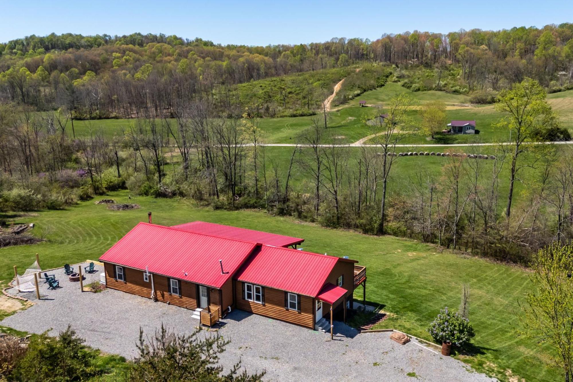 Spacious Cabin Near Hocking Hills And Caves With Hot Tub And Firepit Laurelville Exterior photo